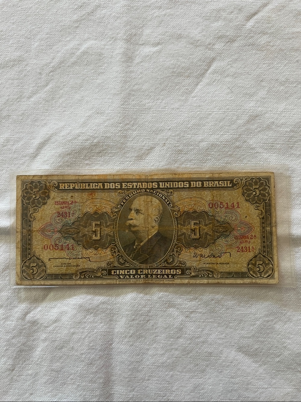 Paper money- Brazil Tesouro nacional 5 cruzeiros s/n 2431A 005141  from 1962 +